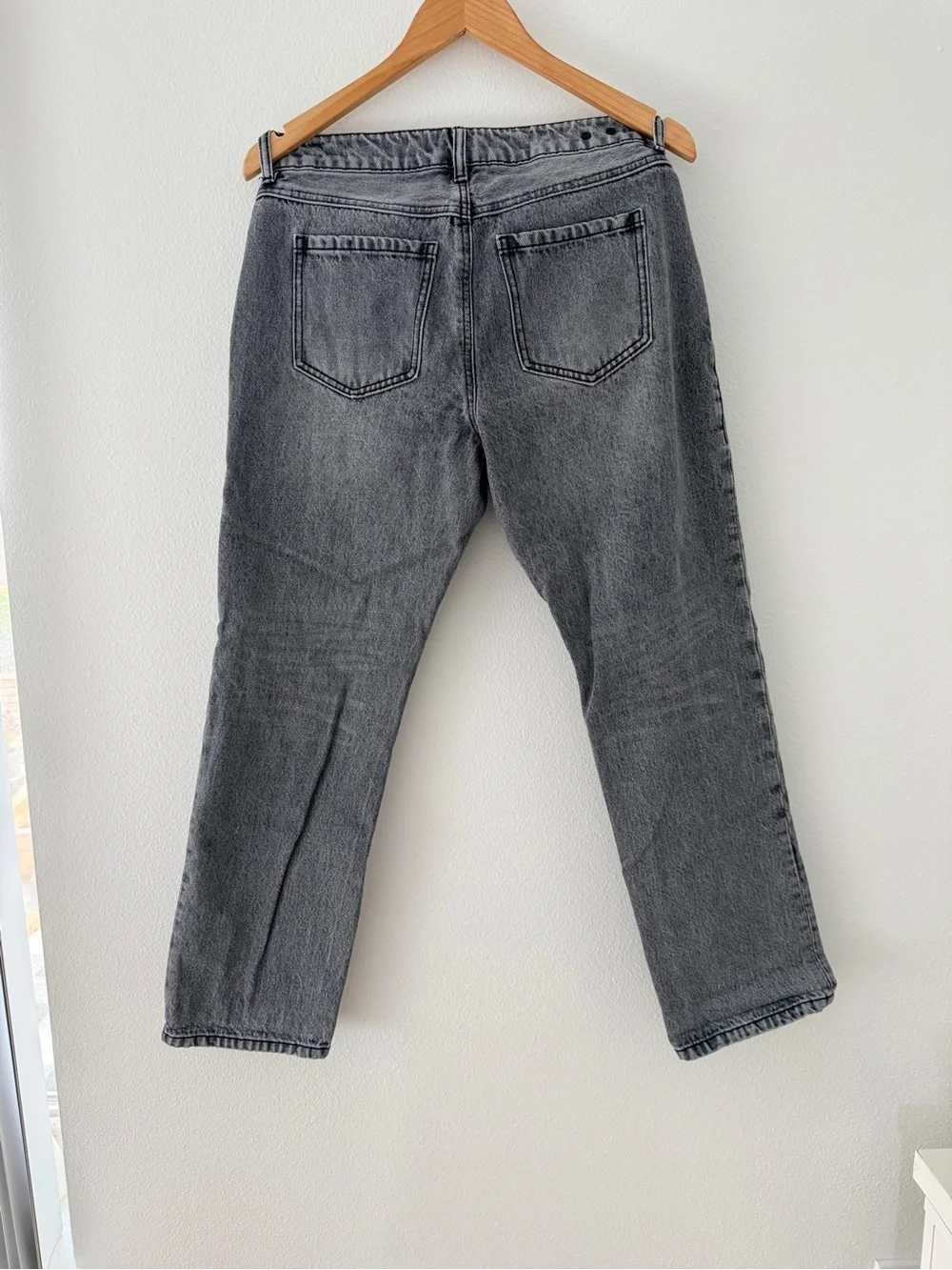 Cabi 100% BF Gray Washed Jeans Size 4